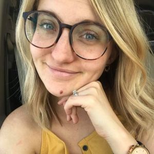 Meet your Posher, Lindsey